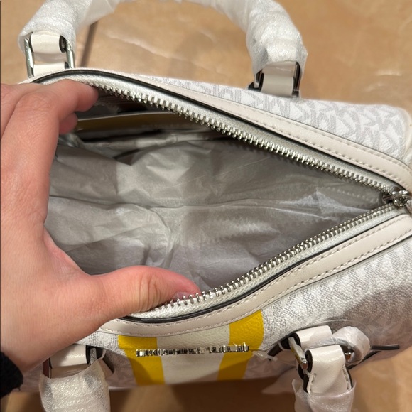 Michael Kors White and Yellow Women's Bag - Picture 5 of 7